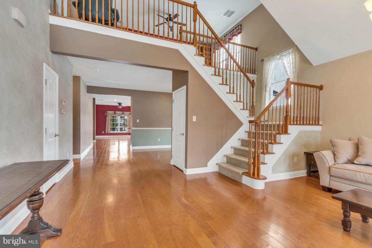 329 Gosling Way - Photo 1