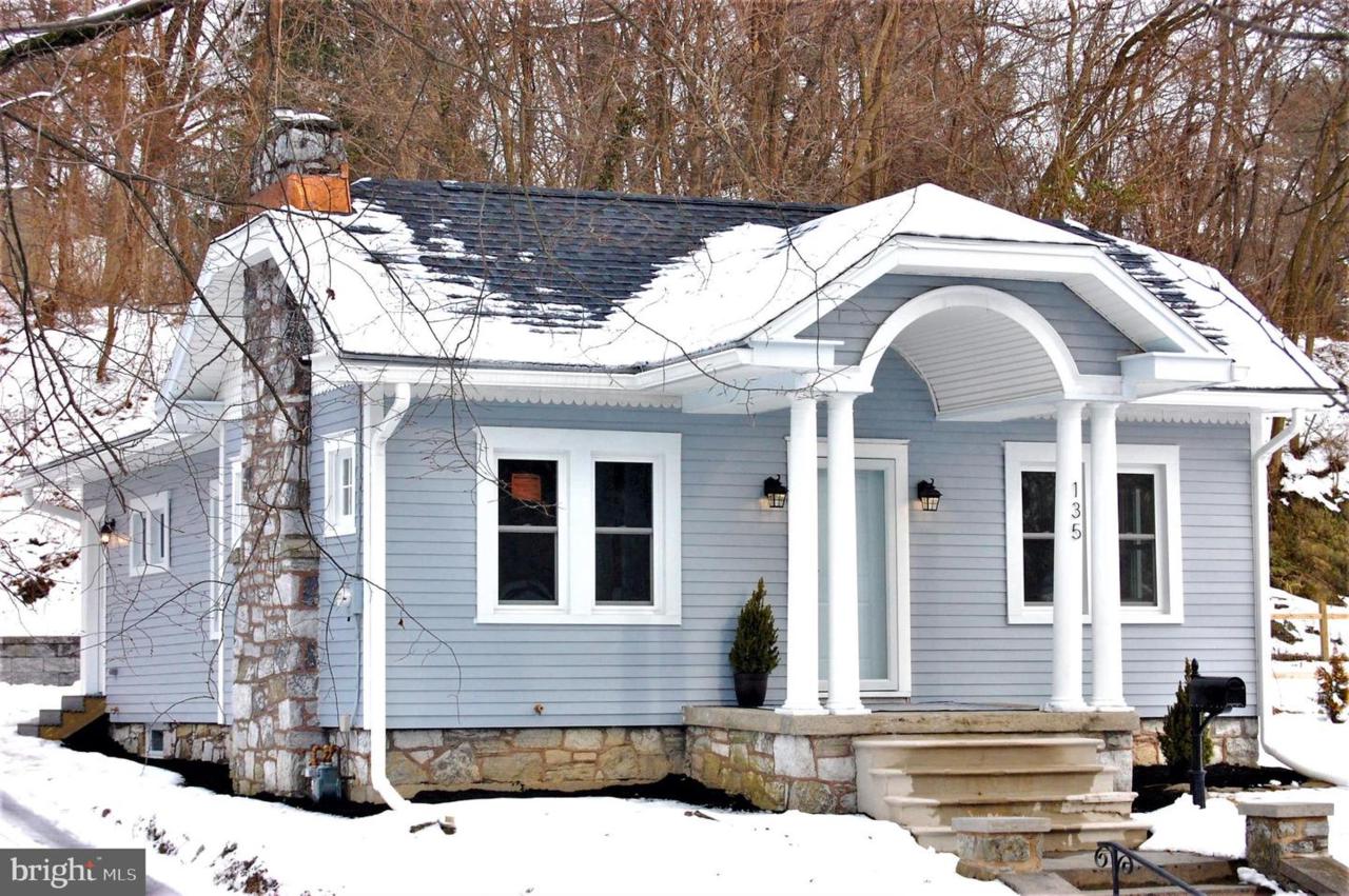 135 17TH Street - Photo 1