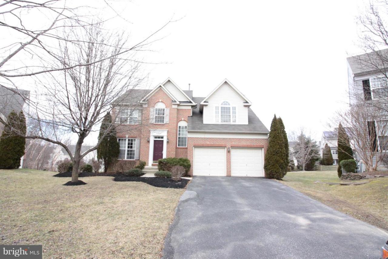 10524 Dickens Way - Photo 1
