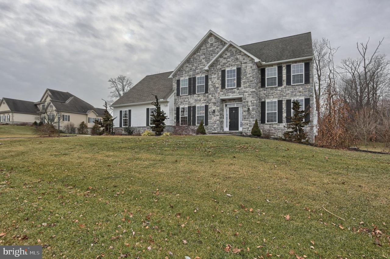 917 Meadowood Circle - Photo 1