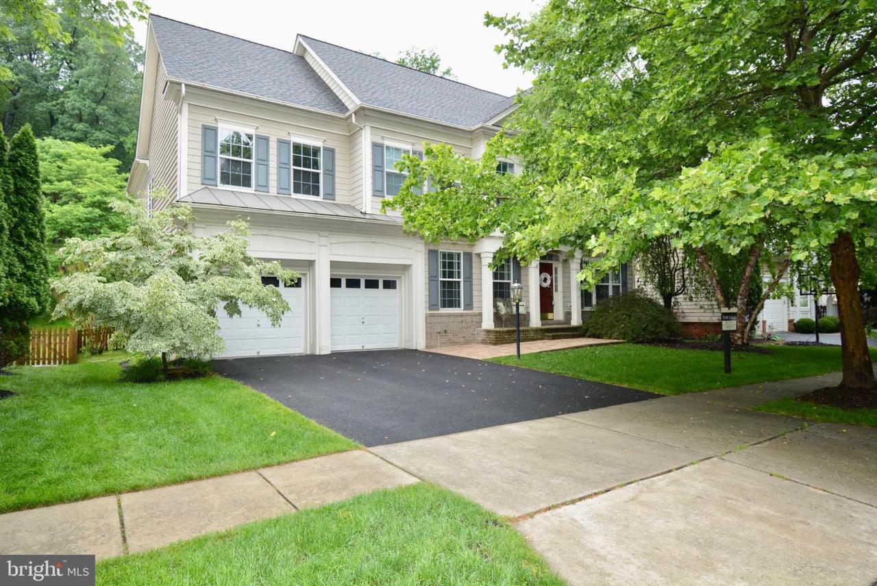 43981 Riverpoint Drive - Photo 1