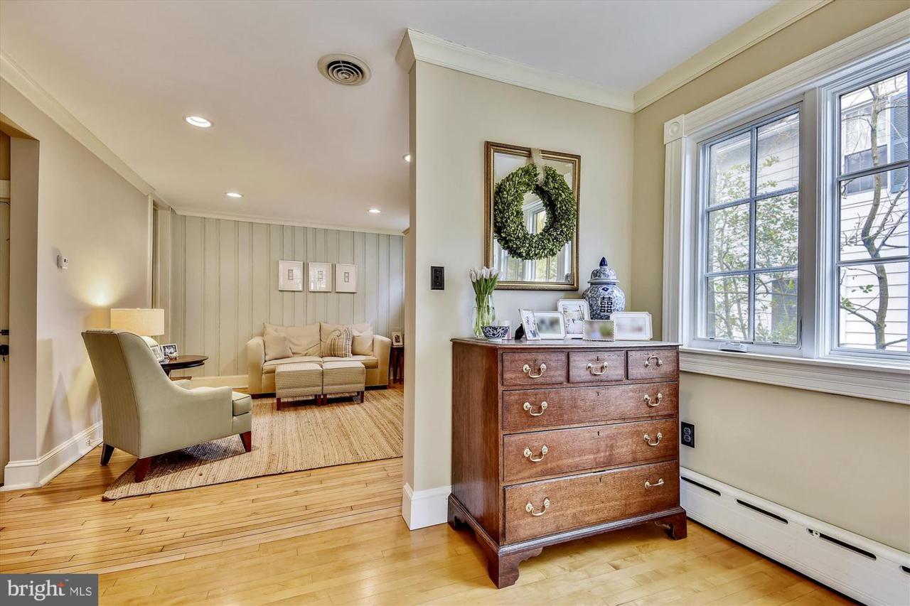 1501 Locust Avenue - Photo 1