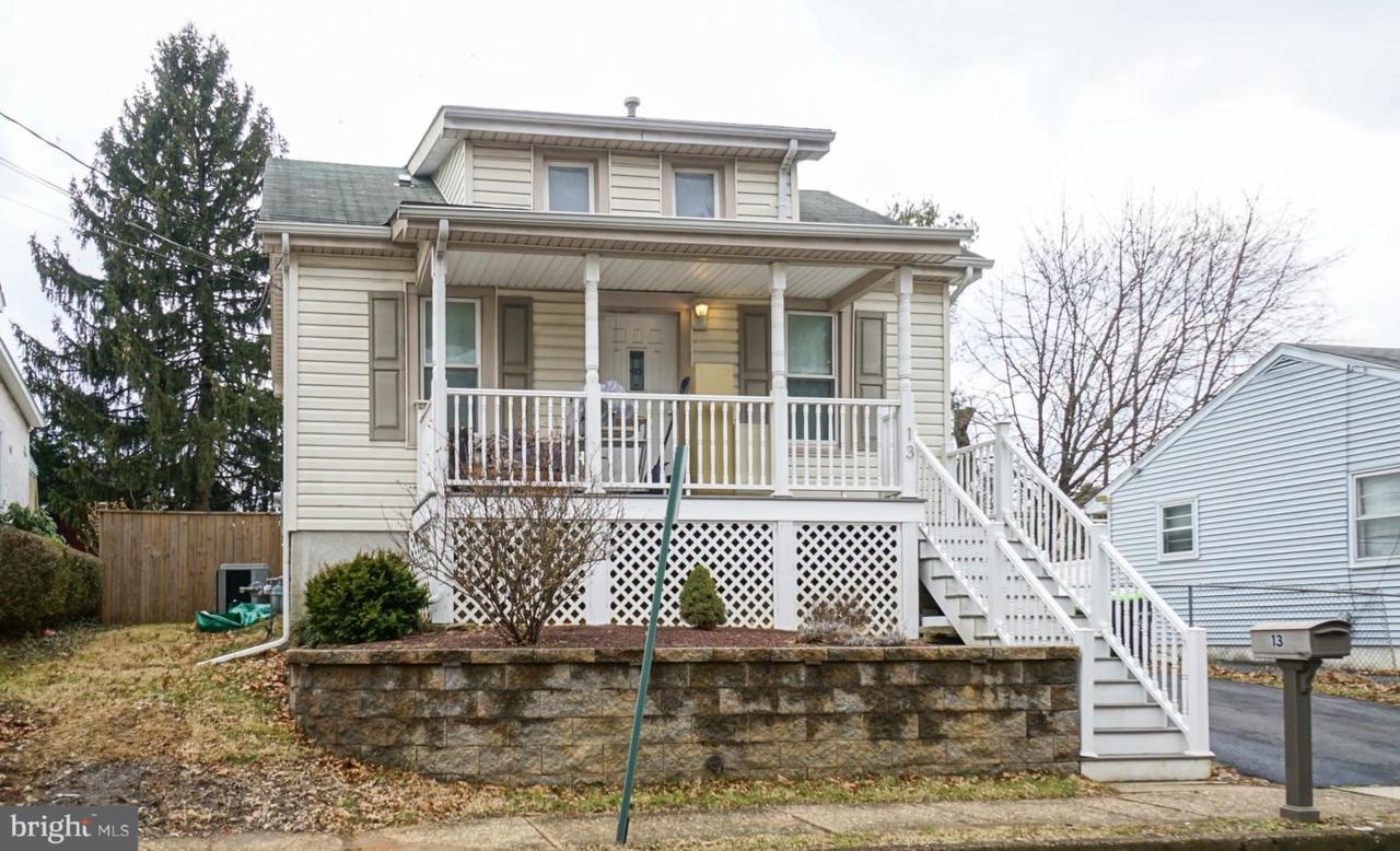 13 Hazelhurst - Photo 1