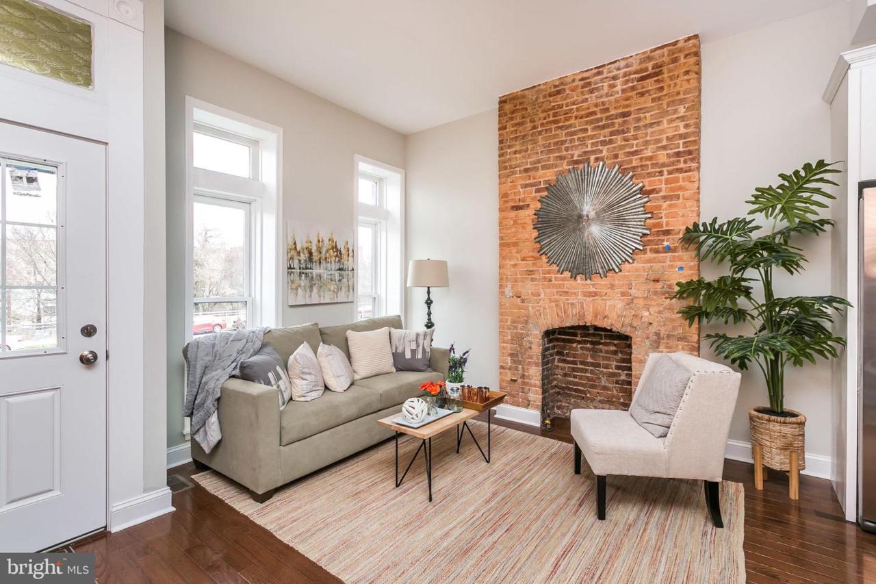 205 Mount Royal Avenue - Photo 1