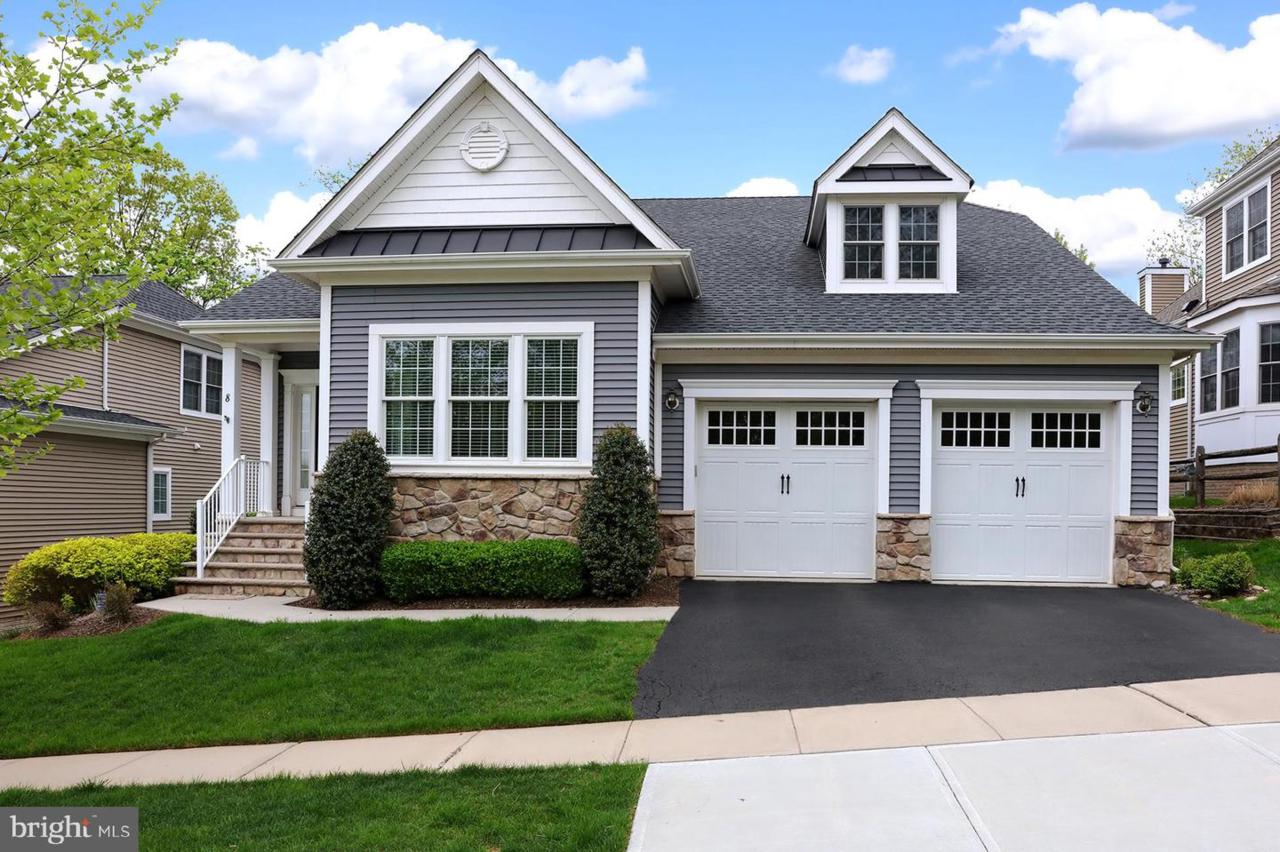 8 Bedford Drive - Photo 1