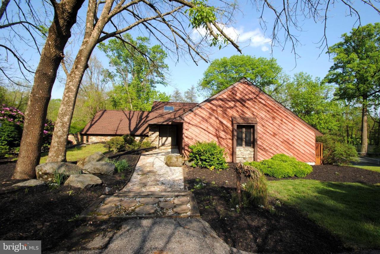102 Jupiter Road - Photo 1