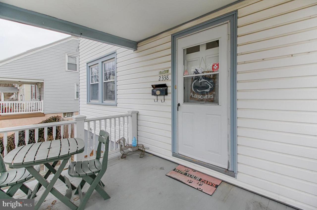 2338 Nylsor Avenue - Photo 1