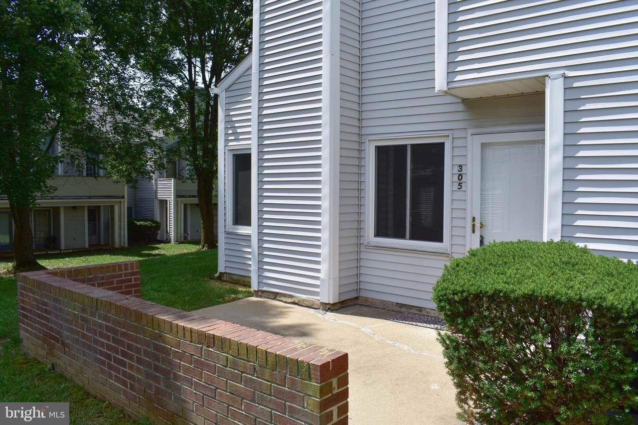305 Michelle Court - Photo 1