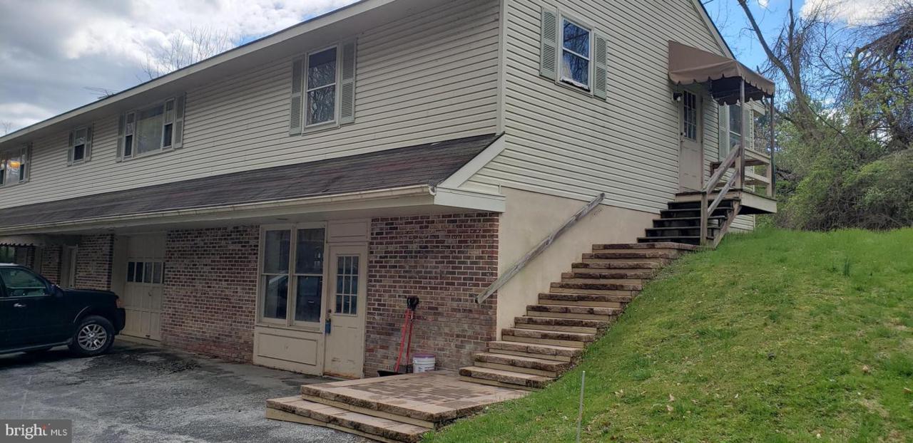 204 Line Road - Photo 1