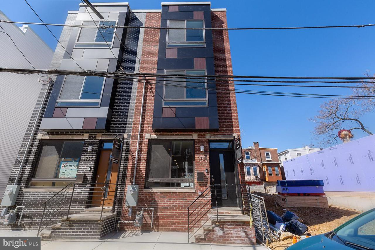 1734 Lambert Street - Photo 1