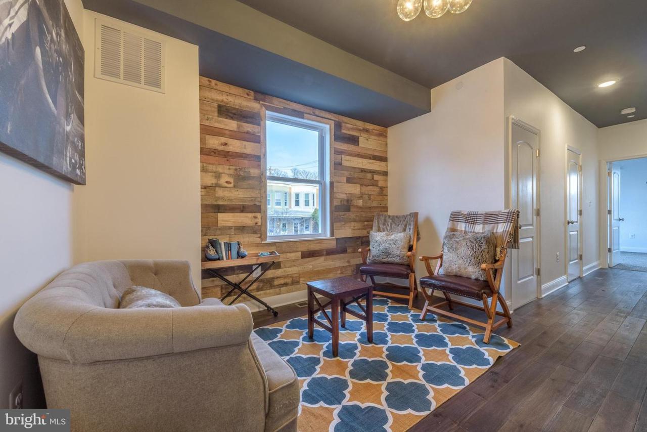 1100 40TH Street - Photo 1
