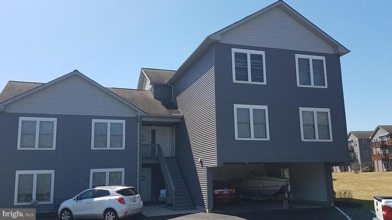 152 Isle Drive - Photo 1