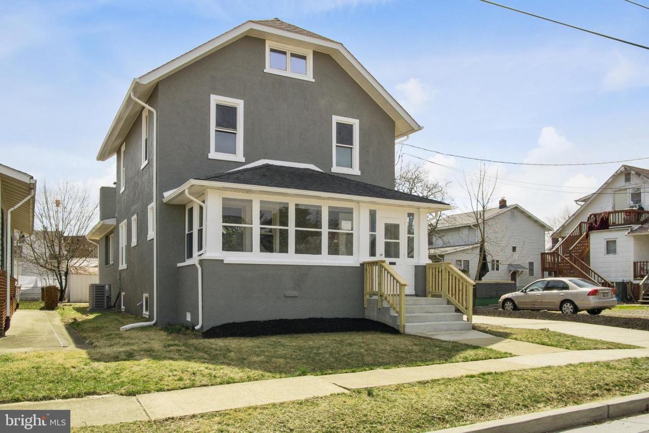 8 Elmhurst Place - Photo 1