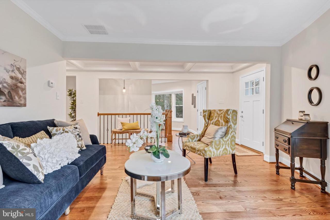 2631 Greenbriar Lane - Photo 1