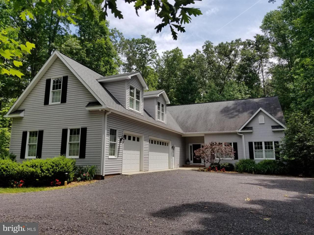805 Lakeview Parkway - Photo 1