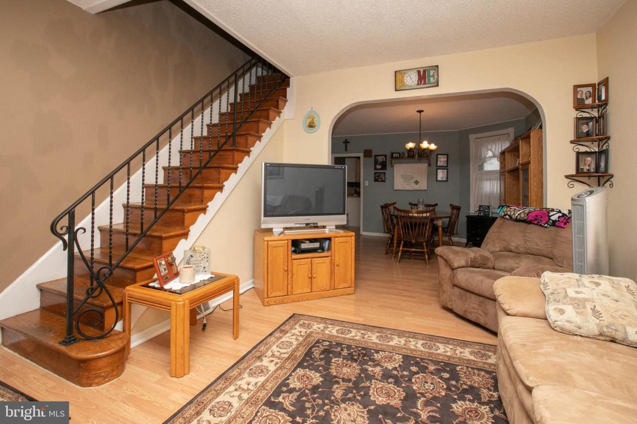 524 Paul Street - Photo 1
