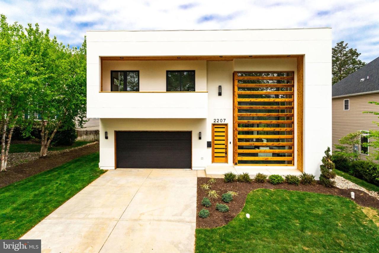 2207 Westmoreland Street - Photo 1