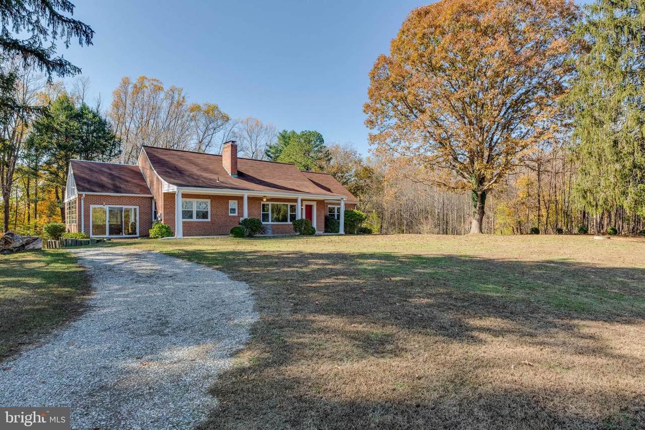 1611 Alicia Drive - Photo 1