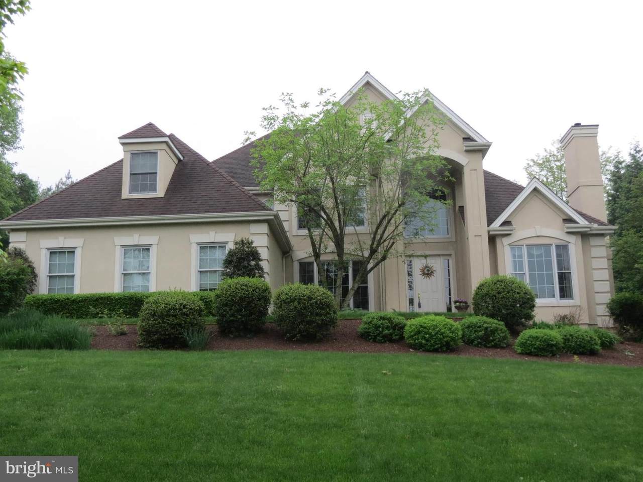 1011 Peggy Drive - Photo 1