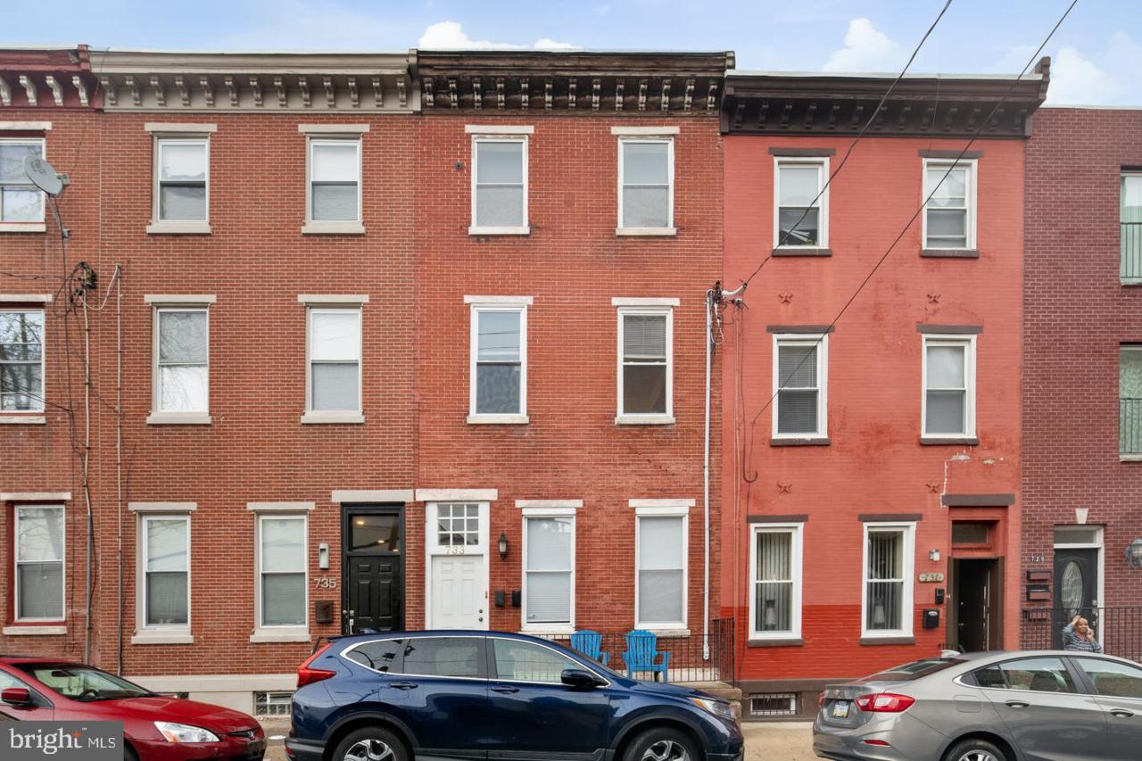 733 17TH Street - Photo 1