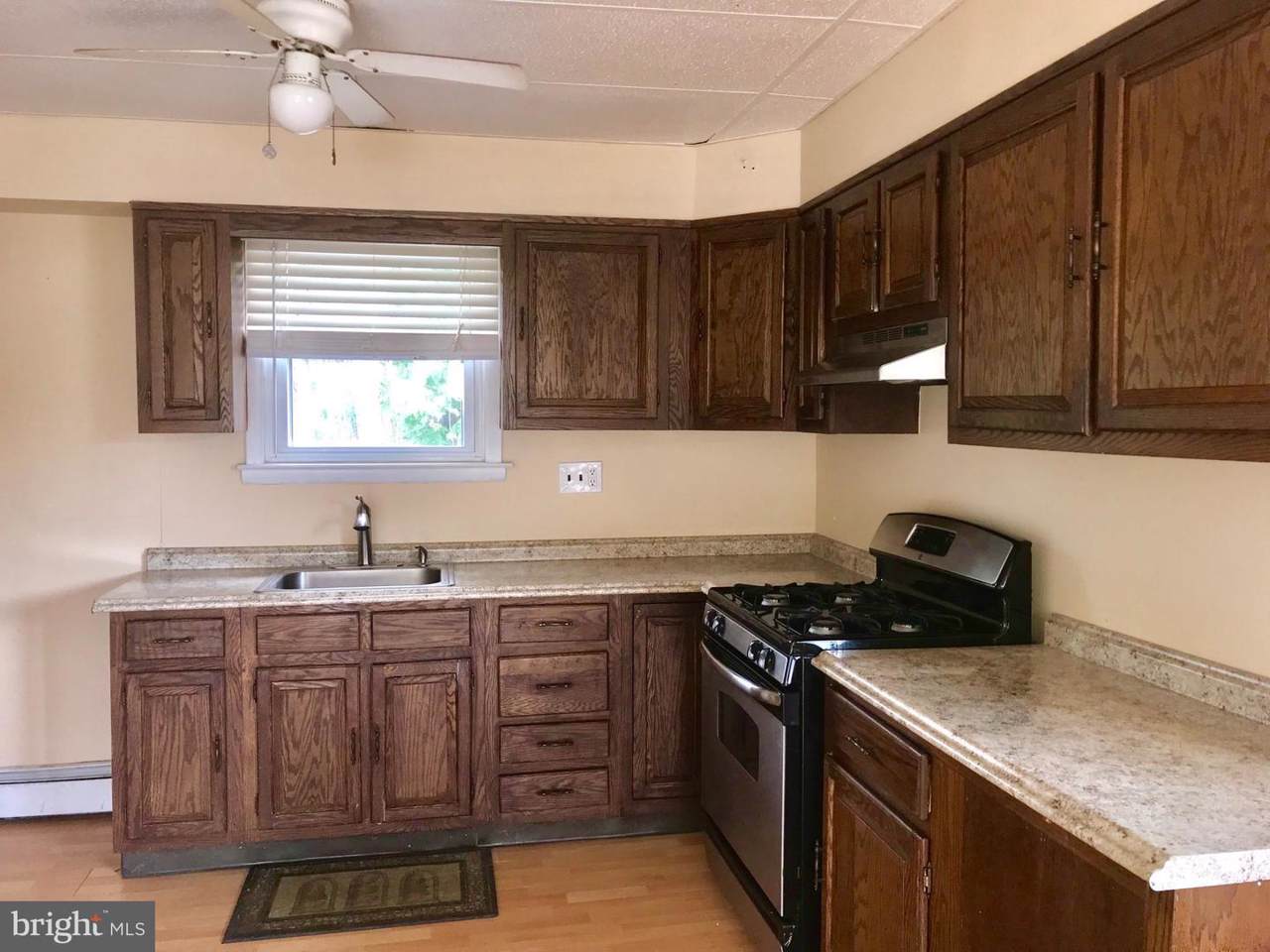 9 7TH Avenue - Photo 1