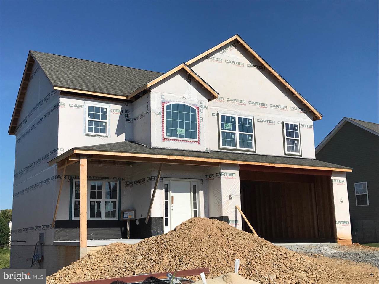 37 Constellation Road - Photo 1