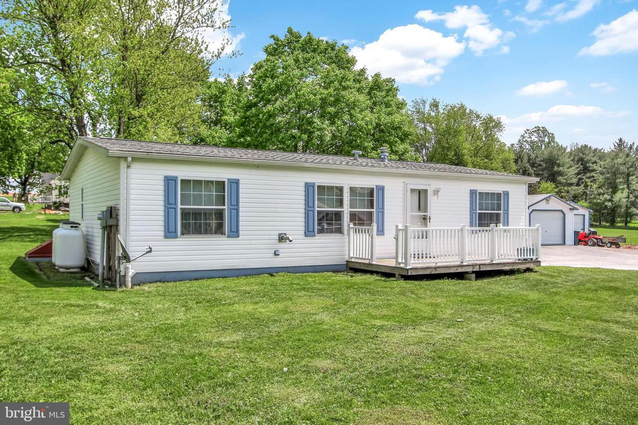 12843 Center Road - Photo 1