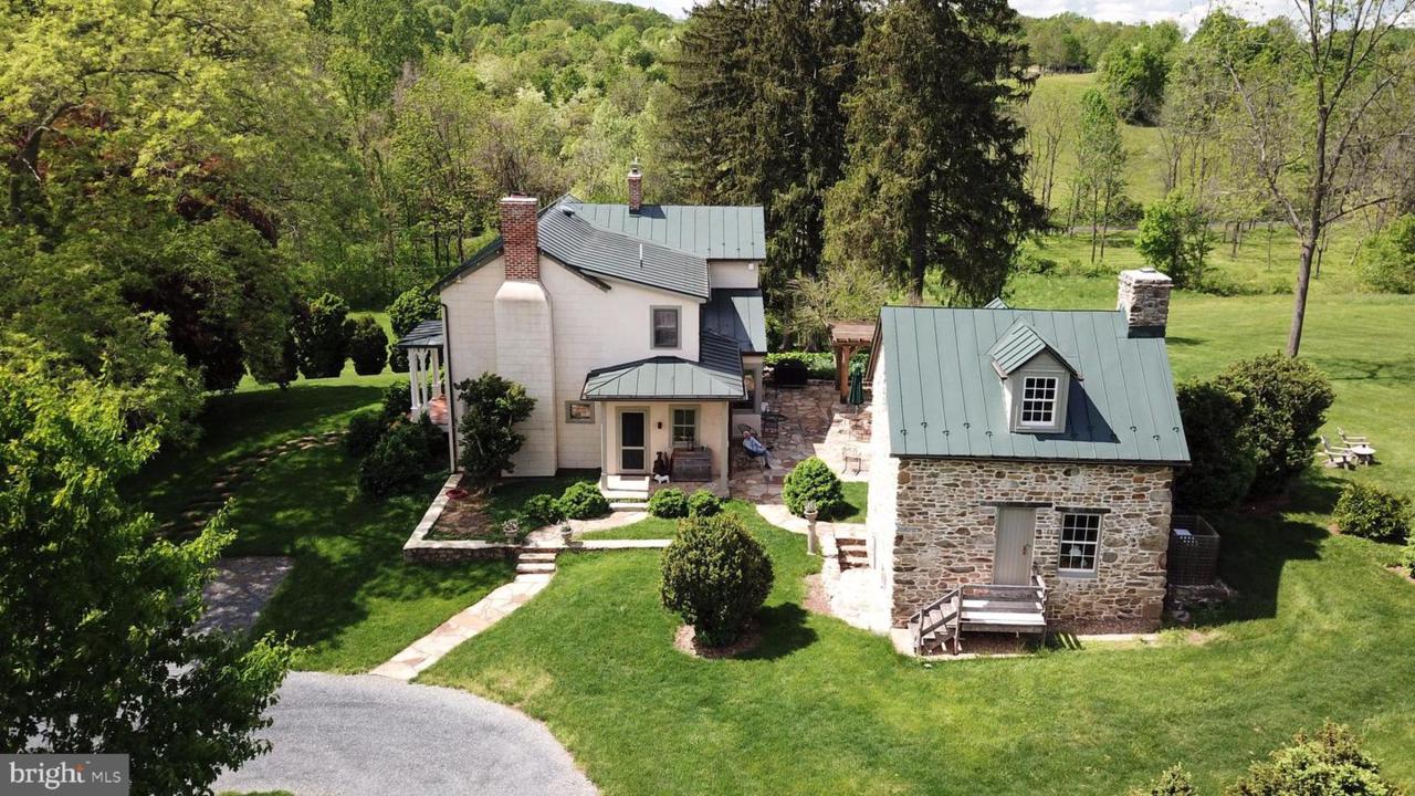 3459 Carrington - Photo 1