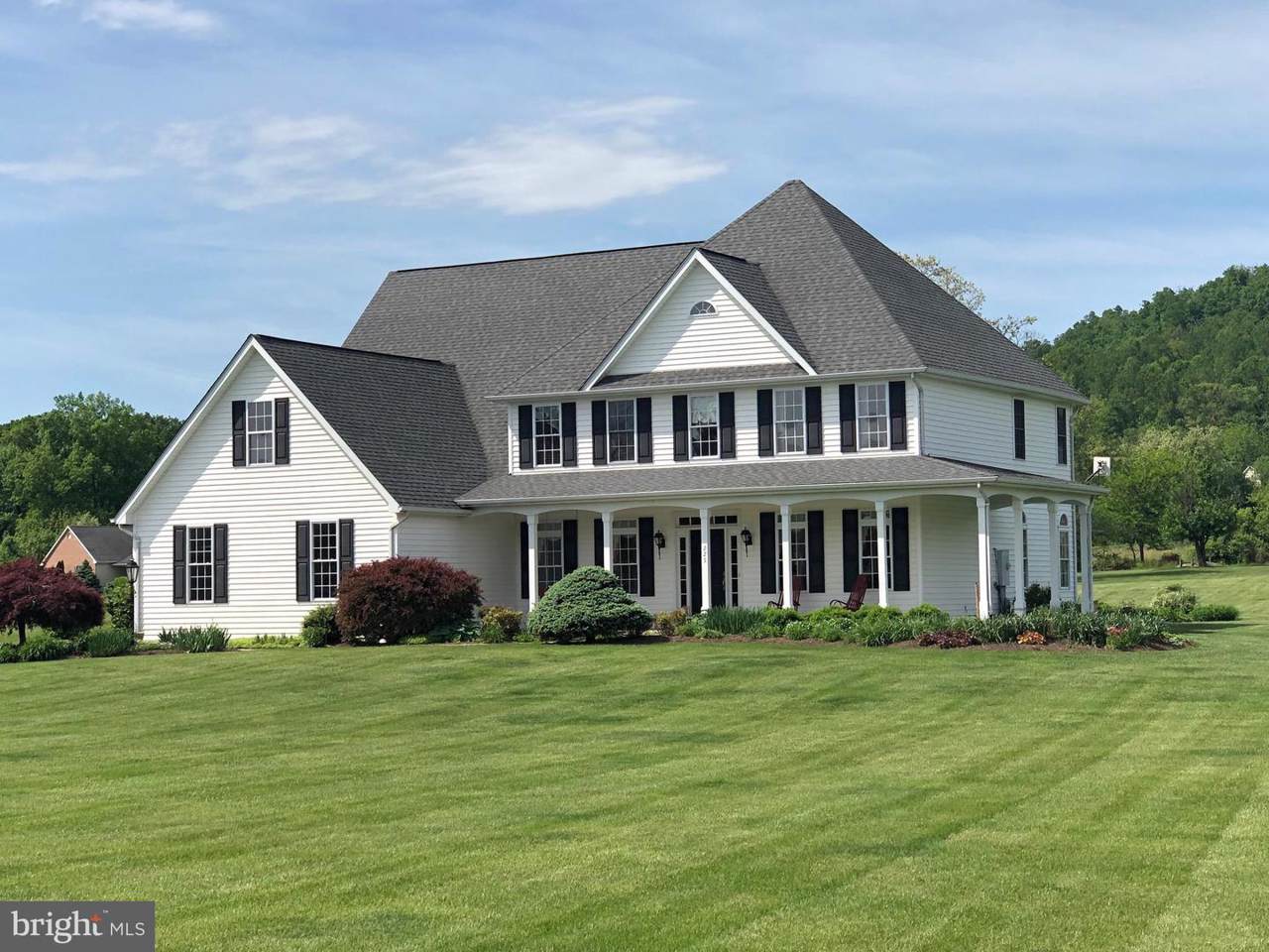 225 Ashland Drive - Photo 1