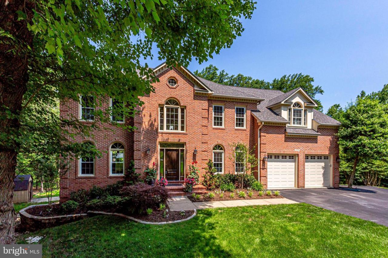 1298 Stamford Way - Photo 1