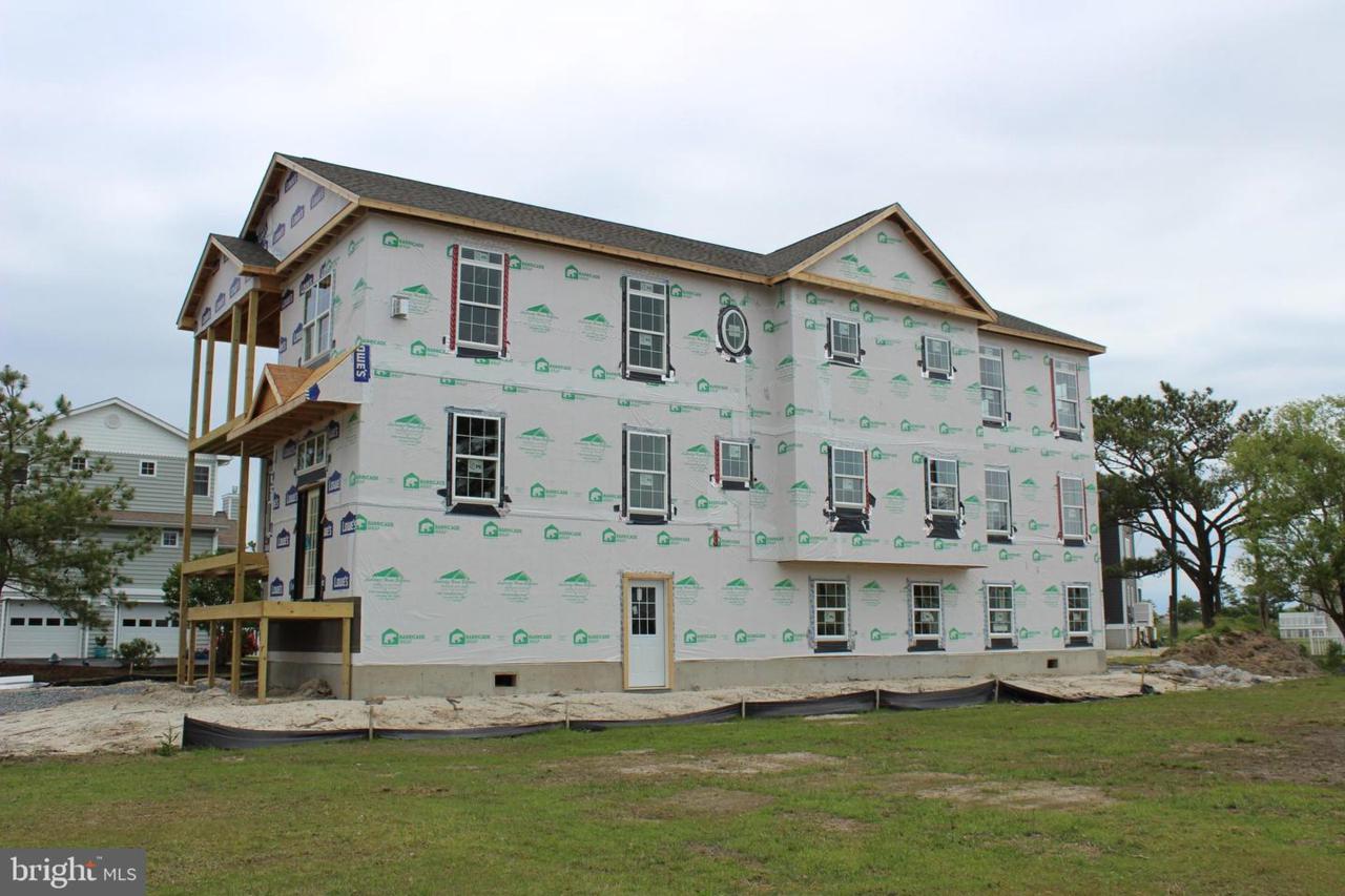 682 Evans Avenue - Photo 1