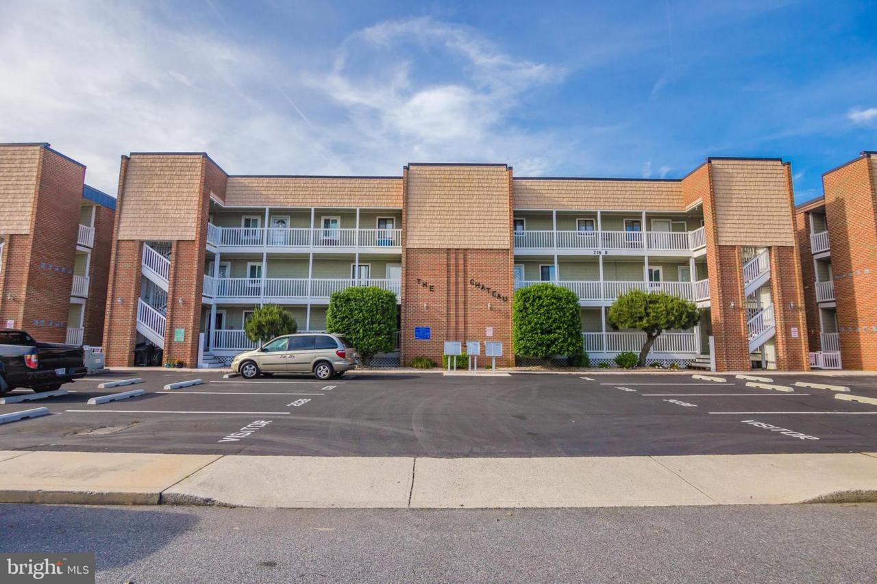 718 Mooring Road - Photo 1
