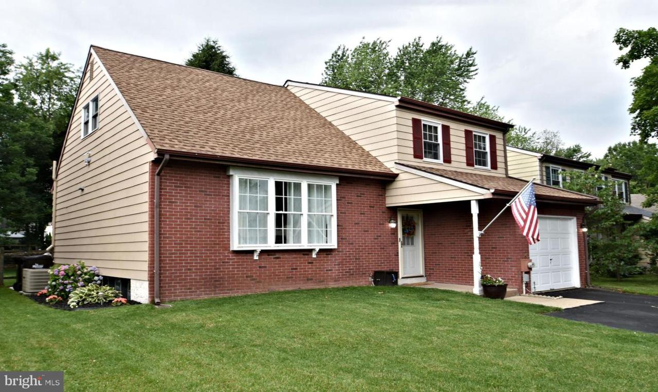 13 Pheasant Run - Photo 1
