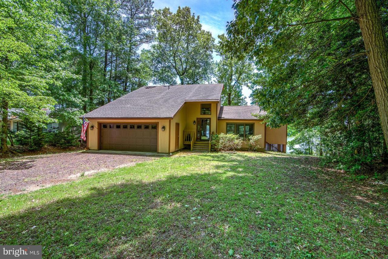 352 Colorado Drive - Photo 1
