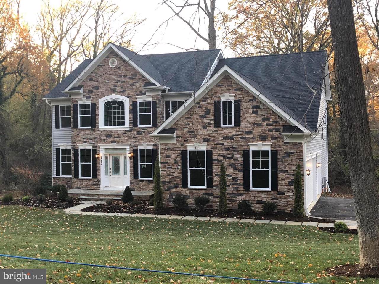 1294 Spa Road - Photo 1