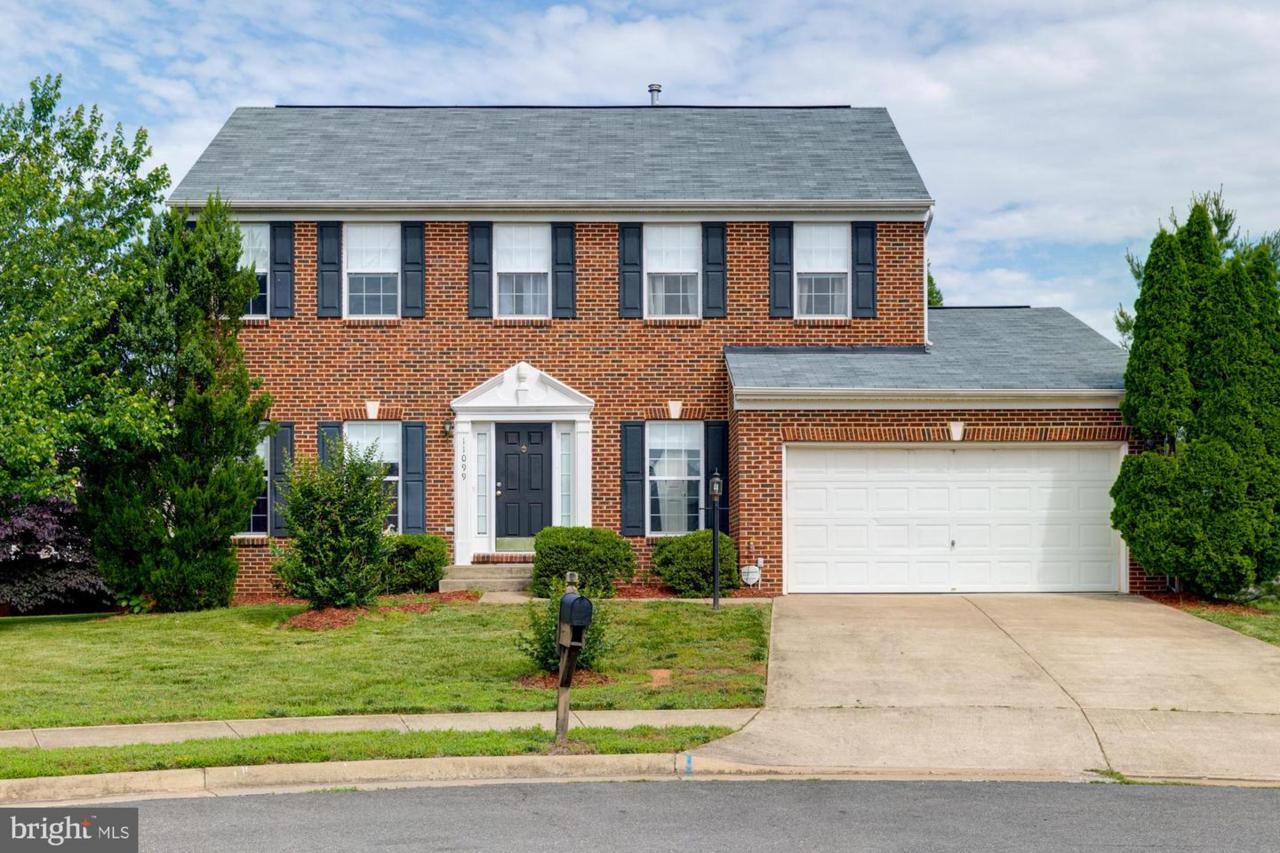 11099 Windsor Court - Photo 1
