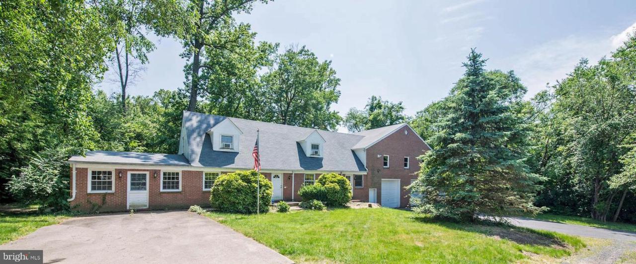 9213 Topaz Street - Photo 1