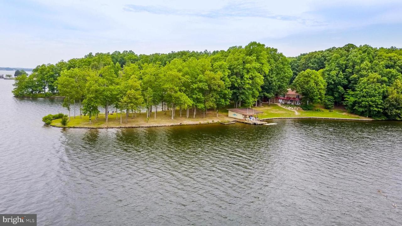 11108 Waddell Road - Photo 1