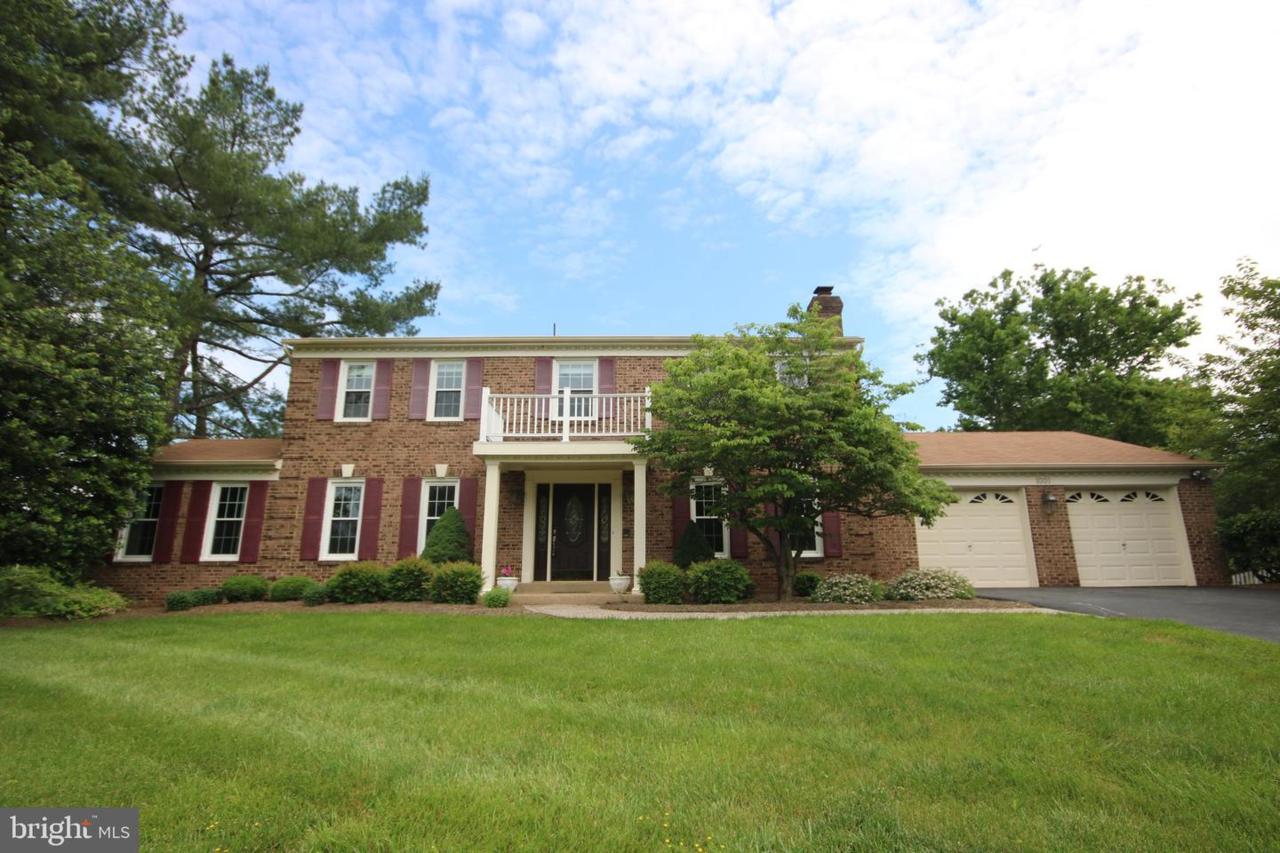 1001 Cup Leaf Holly Court - Photo 1