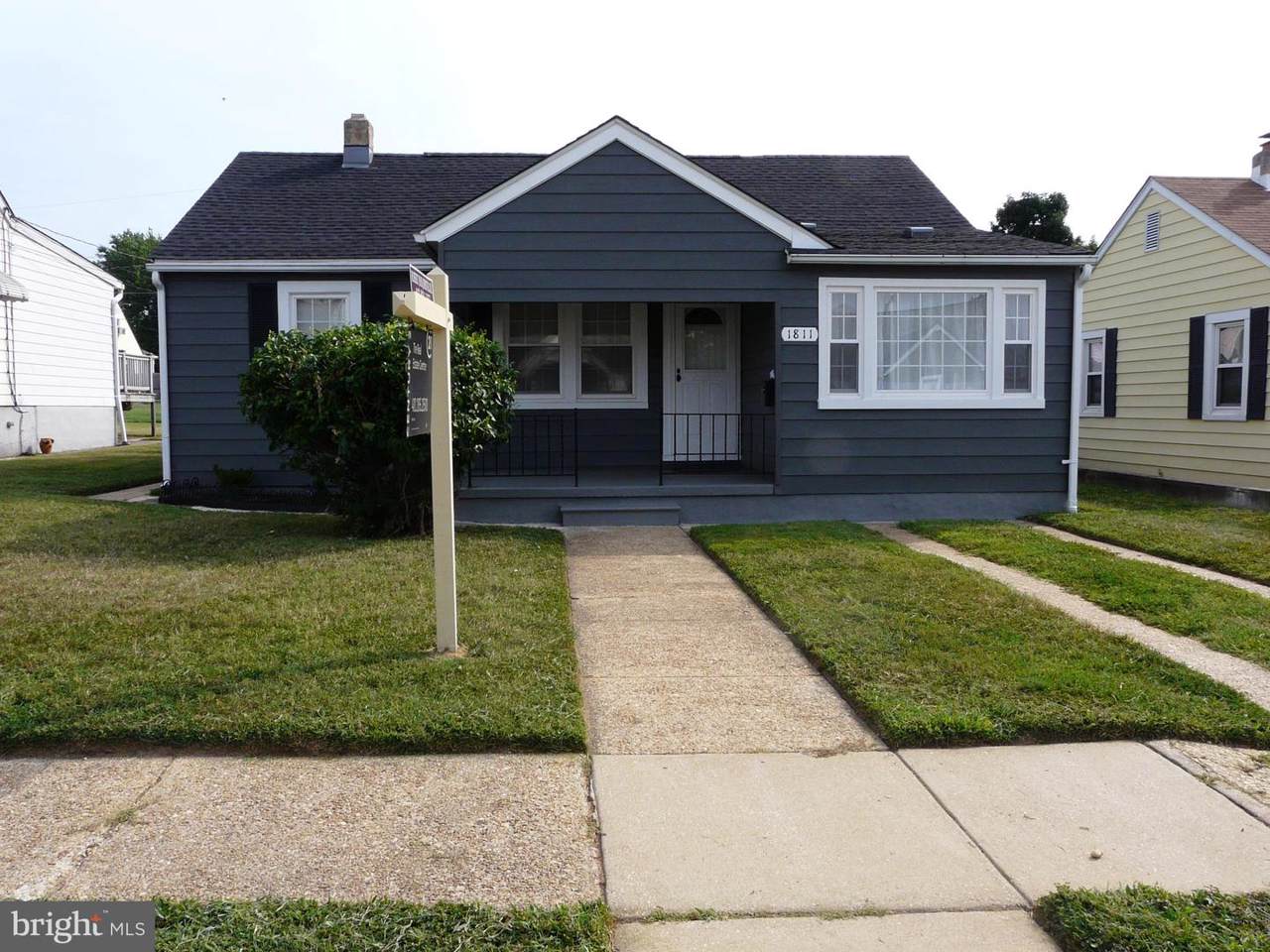 1811 Walnut Avenue - Photo 1