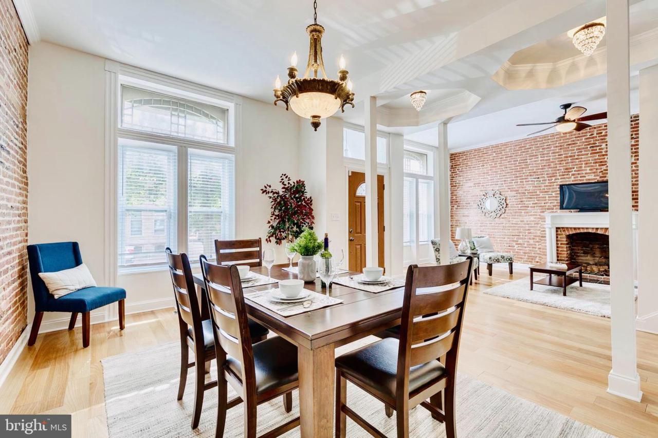 1910 Park Avenue - Photo 1