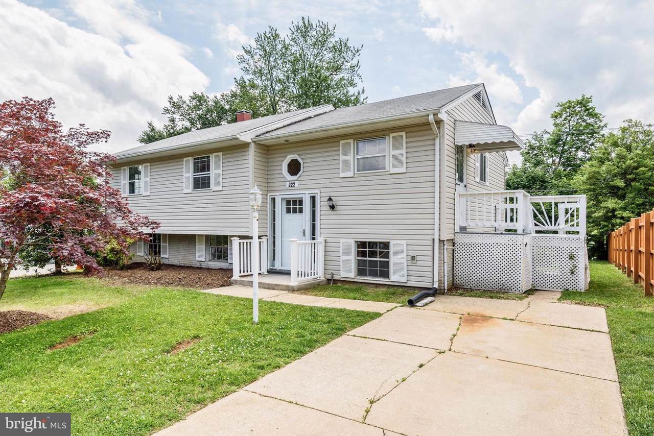 222 Highfalcon Road - Photo 1