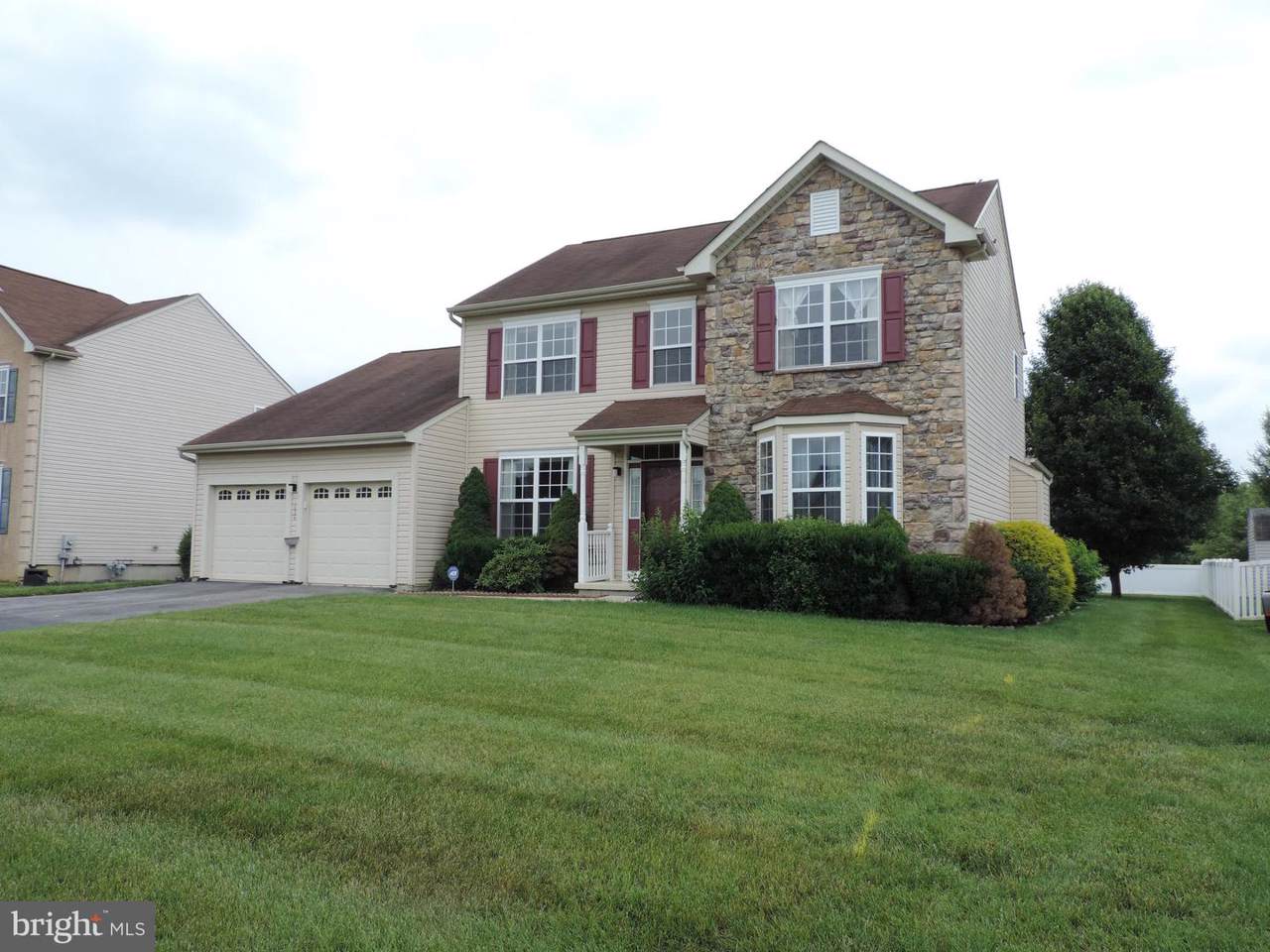 134 York Drive - Photo 1
