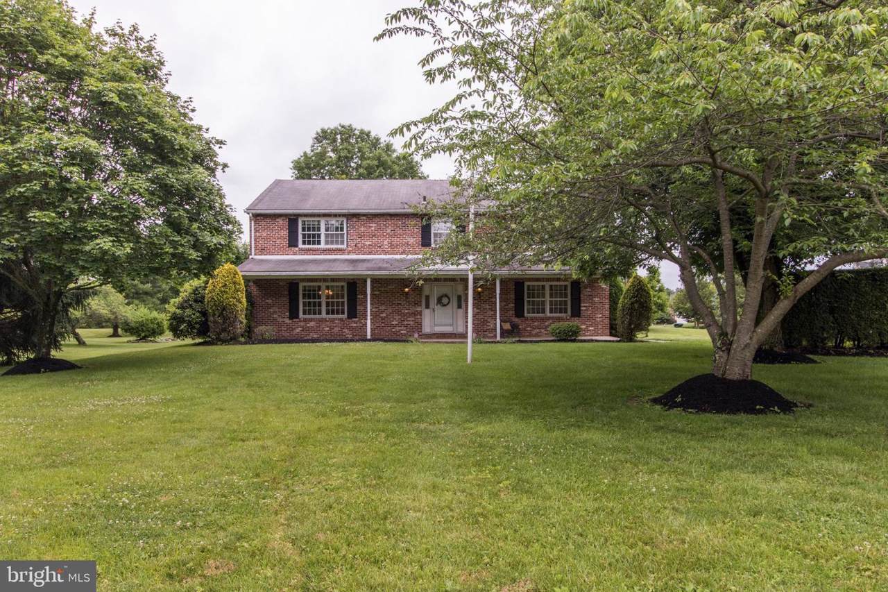 523 Cedar Hill Road - Photo 1