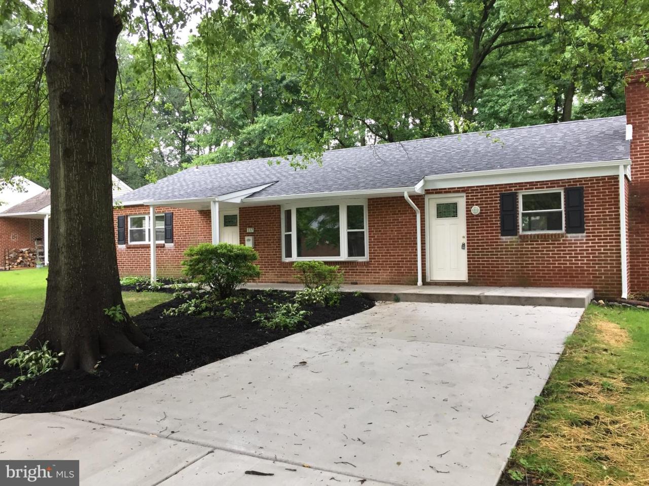 137 Ridgeland Road - Photo 1