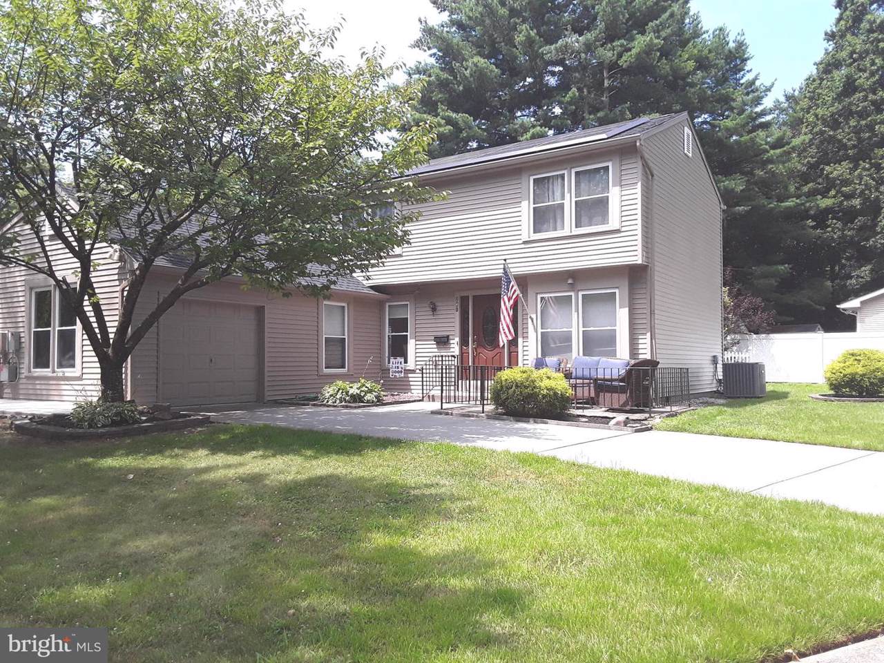 241 Nassau Drive - Photo 1