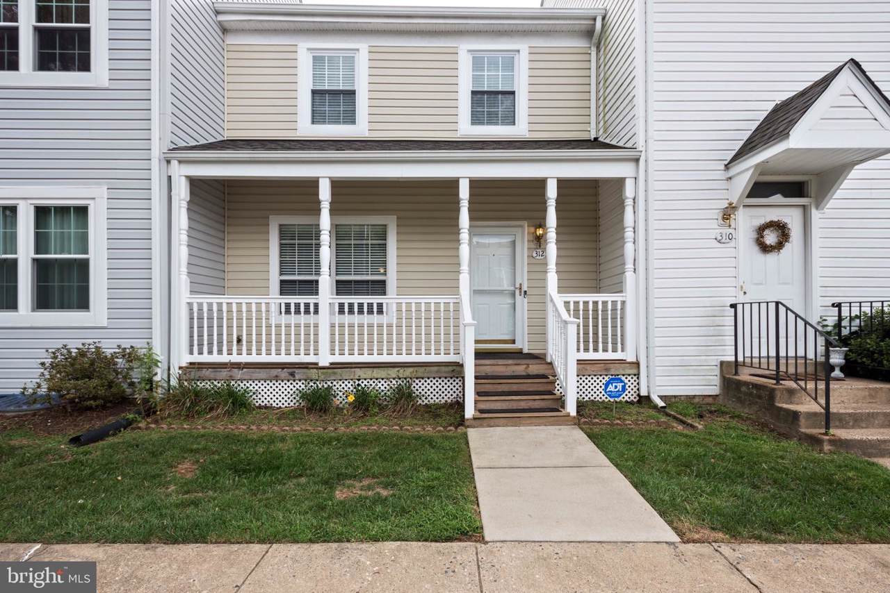312 Surry Lane - Photo 1