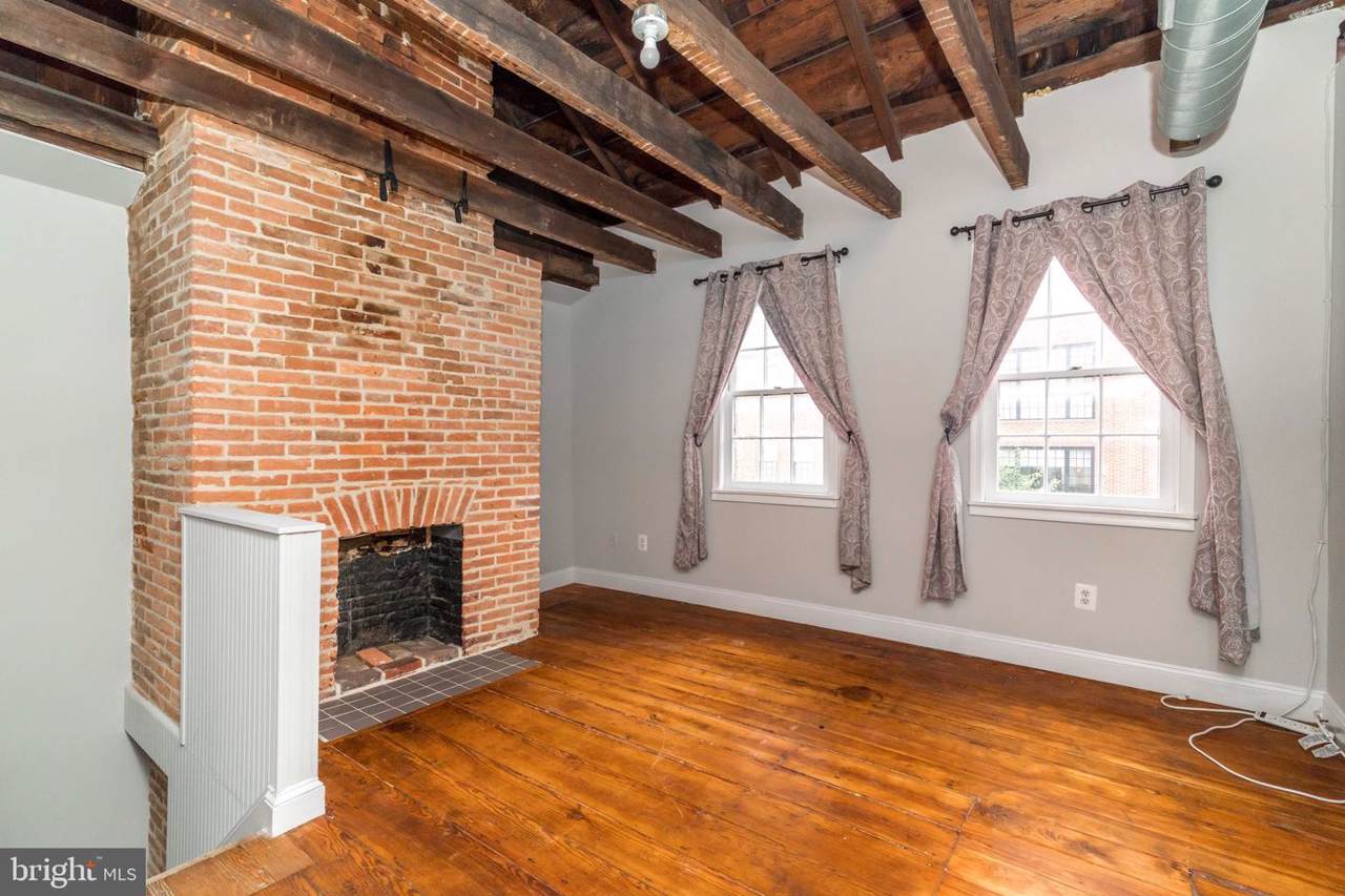 1724 Aliceanna Street - Photo 1