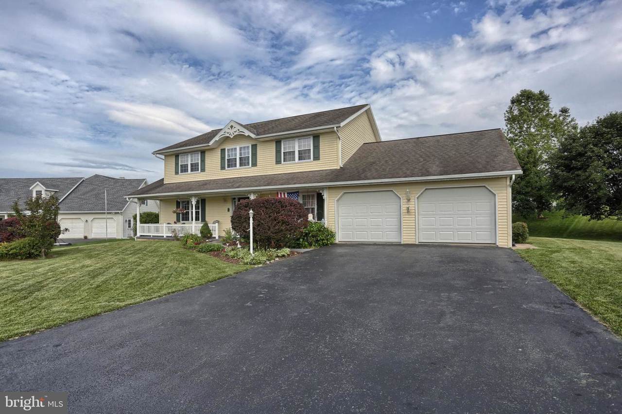 650 Richfield Drive - Photo 1