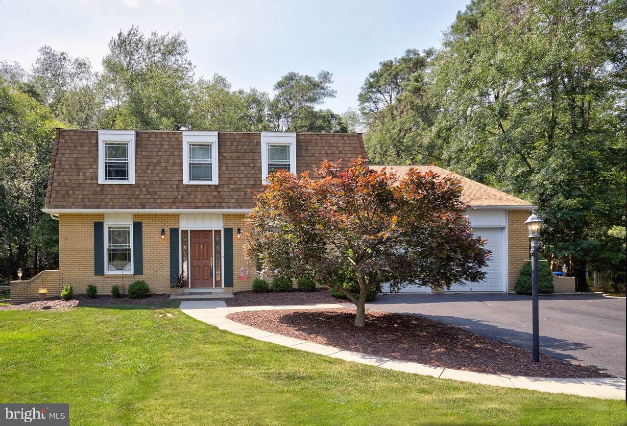 104 Heath Road - Photo 1